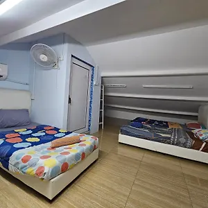 Hostel Color Mixed, George Town